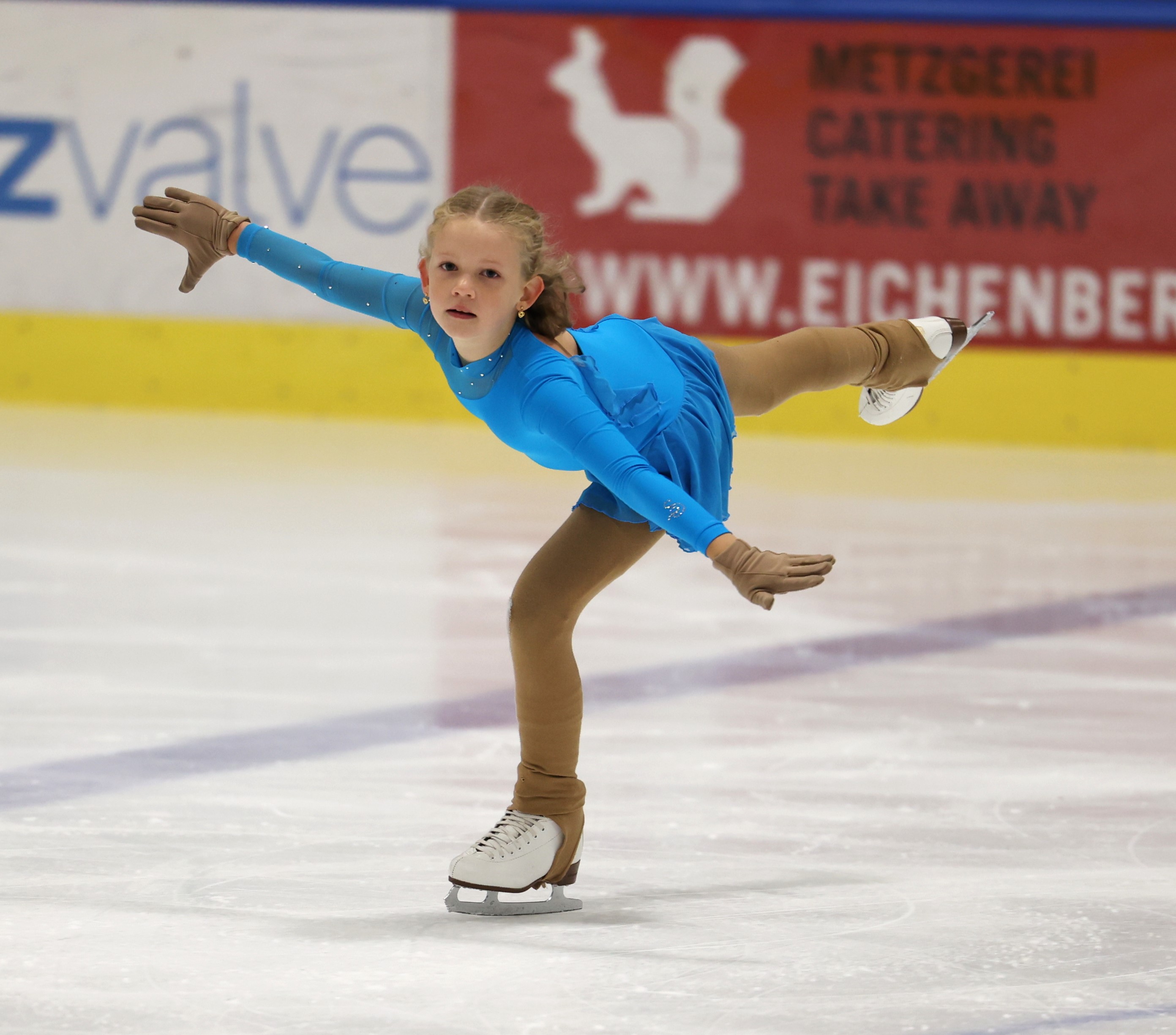 Elzo l ufer innen eislaufclub z rcher oberland